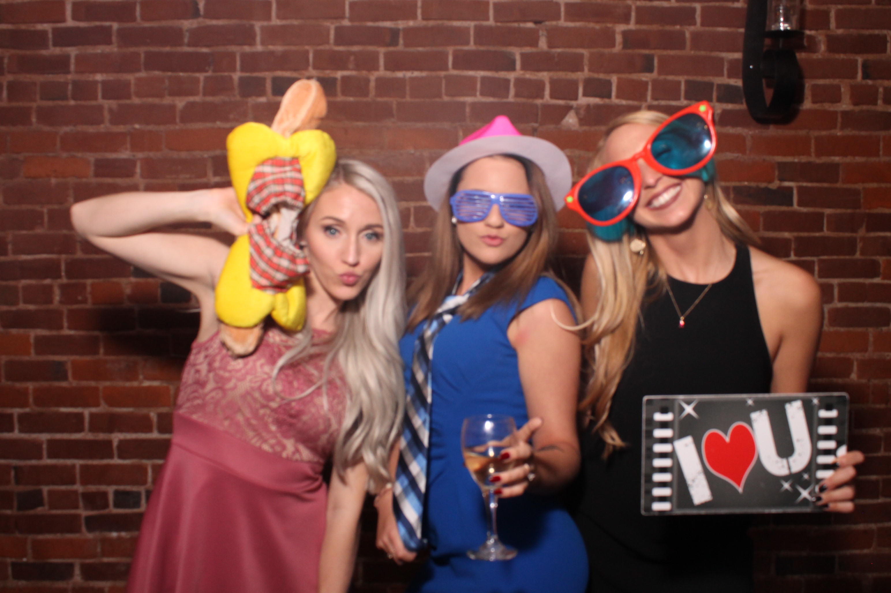 Kat Thornton Wedding at the Madison | View more photos from the event at gallery.photoboothcincy.com/u/PhotoBoothCincy/Kat-Thornton-Wedding-at-the-Madison